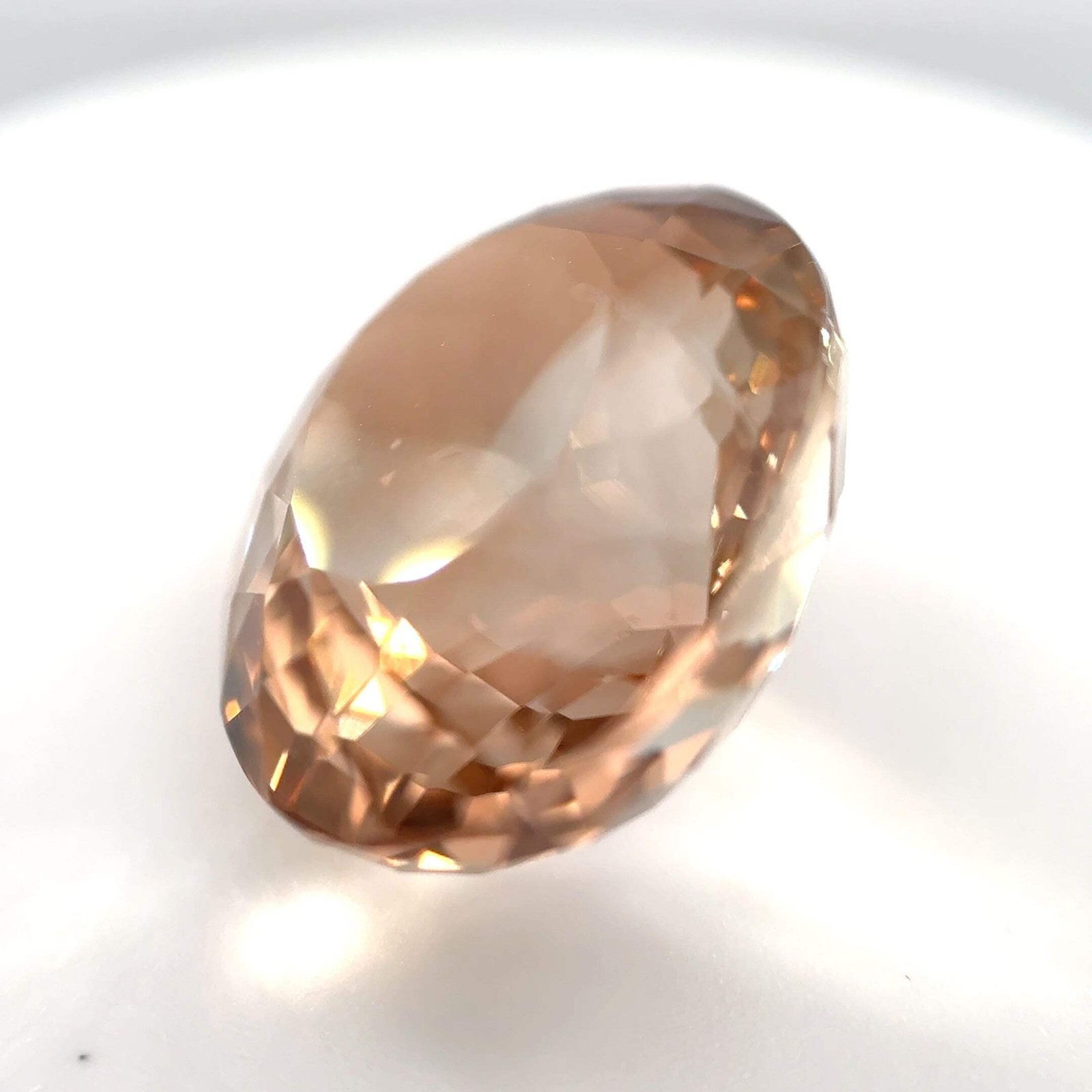 2005-TCH-99 | 13.7ct Champagne Topaz | 12.8×15.1mm
