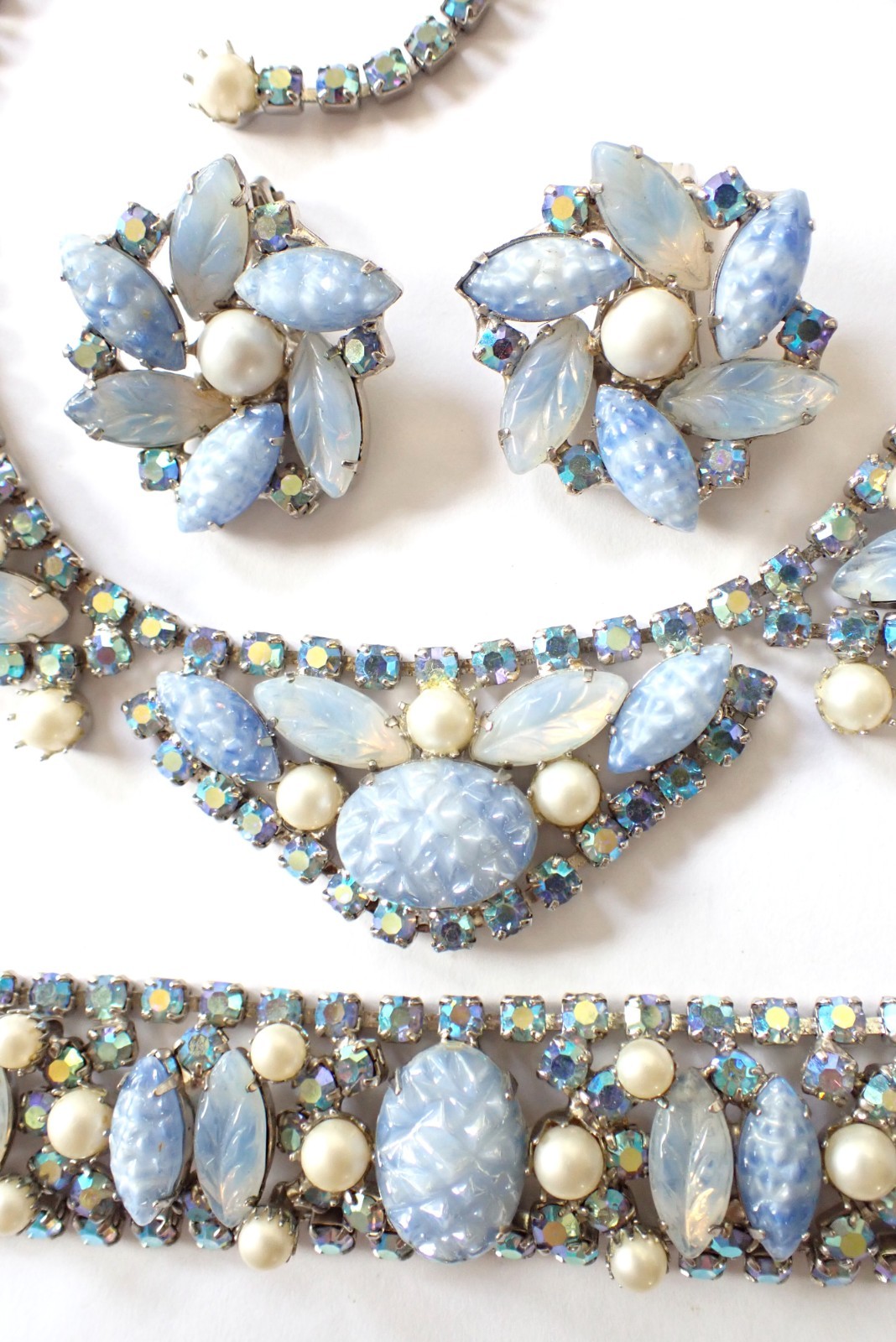 Vintage Juliana Style Blue Rhinestones Pearls Necklace Bracelet Earrings Set