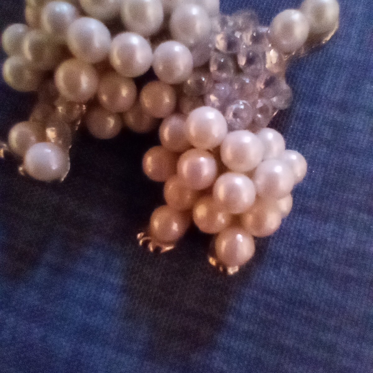 Poodle Brooch Costume Silver White Pearl & Glass Twist Clasp 1.25X1.25″ EUC