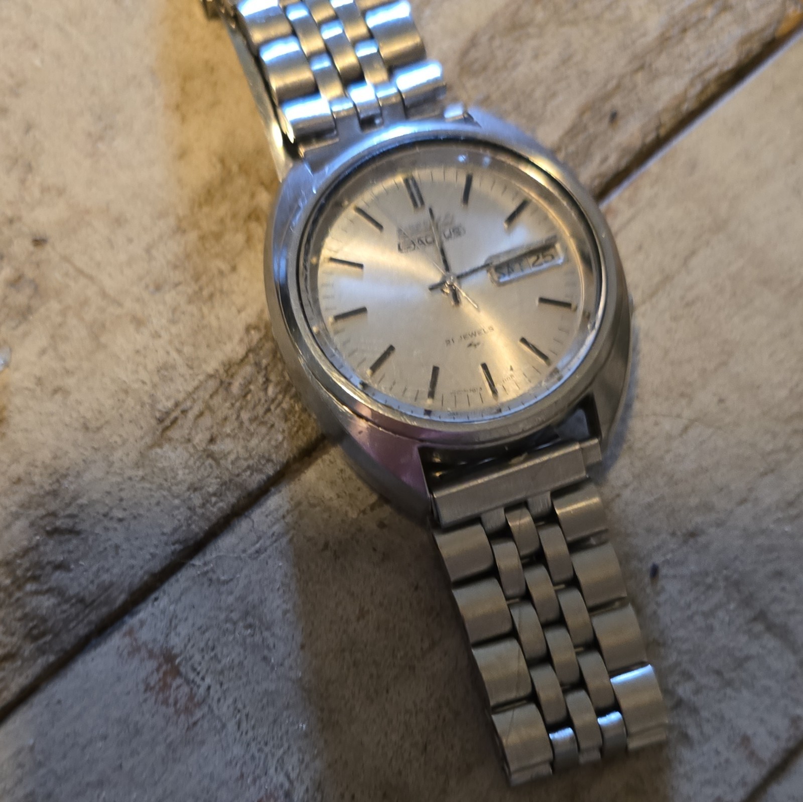 Seiko 5 Actus Men’s Automatic 21J Silver Dial Day/Date SS Bracelet Watch