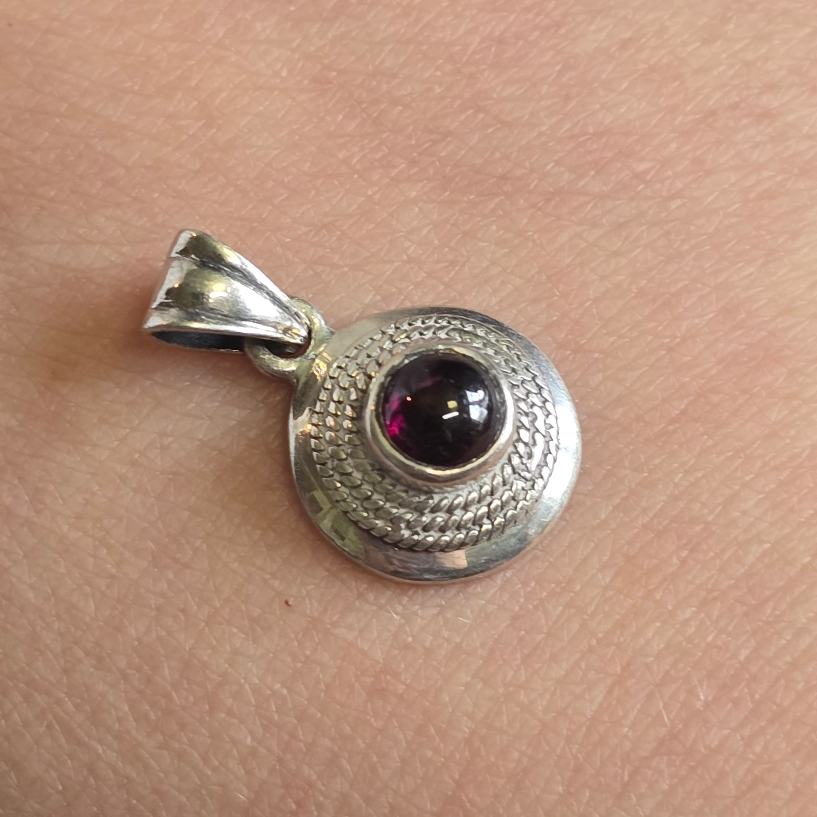 Sterling Silver Pendant 4.39g Fine Jewelry Dark Pink Stone Charm *READ*