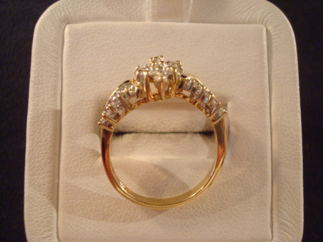 10K yg Diamond Cluster Ring – 3.6 Grams – Sz. 6.75 – .60cttw. Approximate (#S8VC
