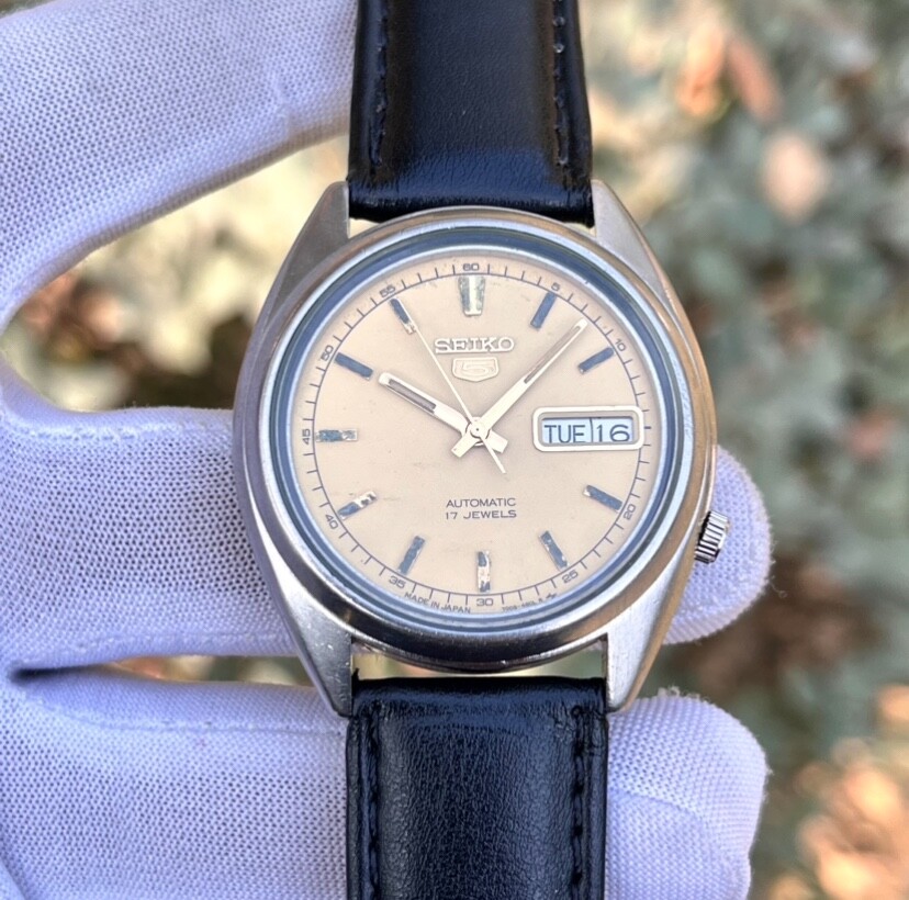 Vintage Seiko 5 Automatic Dress Formal Japan Made Men’s Watch 7009-3181
