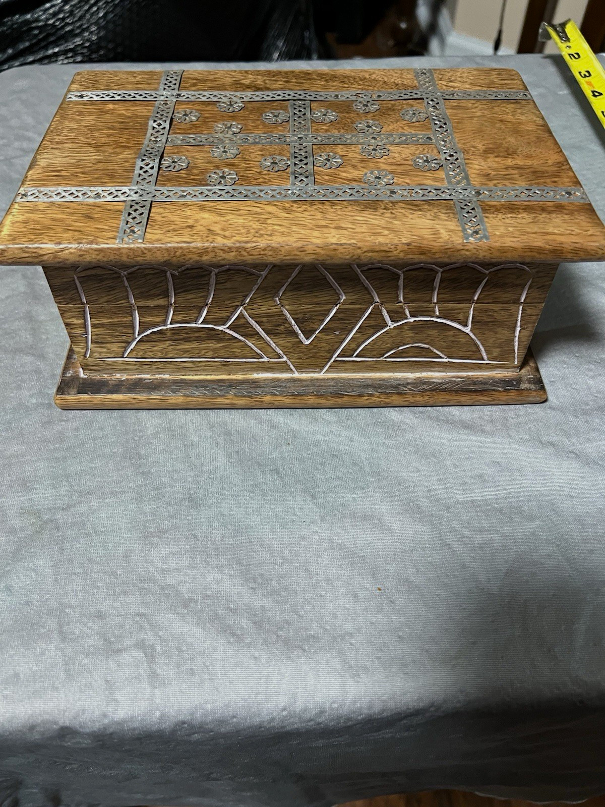 Wooden Floral Inlay Jewelry Box Hinged Lid Brown/Silver Tone 9x6x4 in
