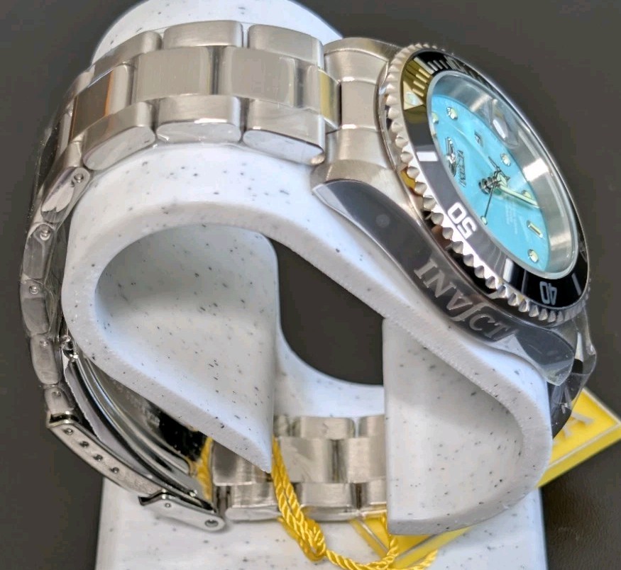 Invicta Pro Diver Men’s Watch (Model 50852) – Light Blue Dial – 40mm