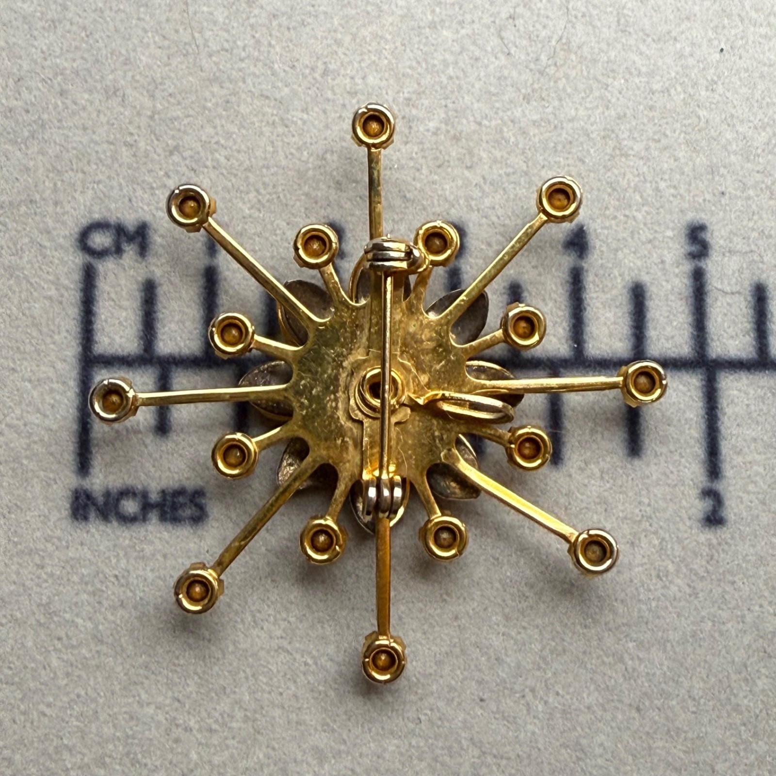 Vintage Gold Tone Rhinestone Starburst Flower Brooch Pendant Mid Century Atomic