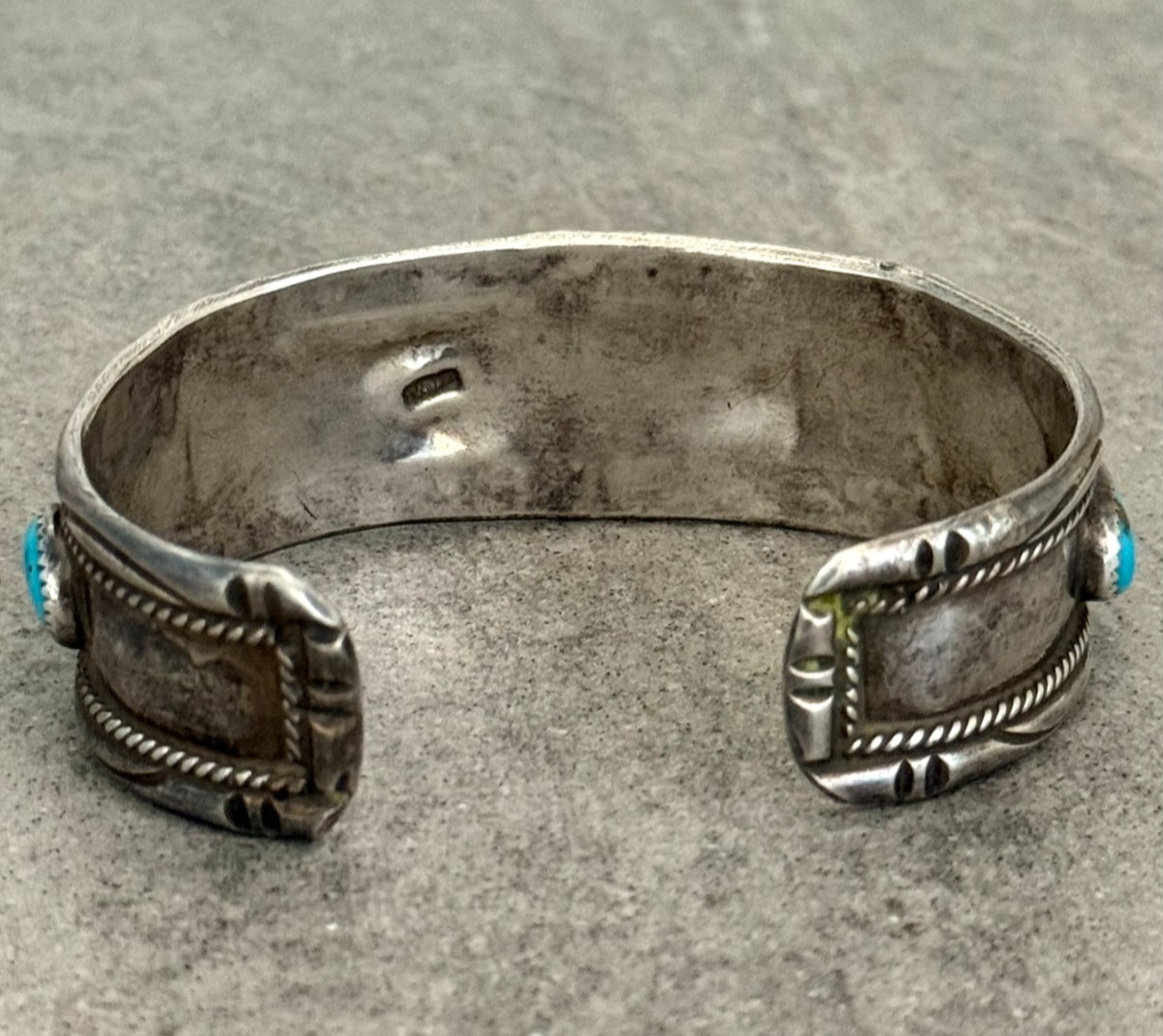 Vintage Native American Navajo MORENCI TURQUOISE Sterling LARGE Bracelet 8.25 in