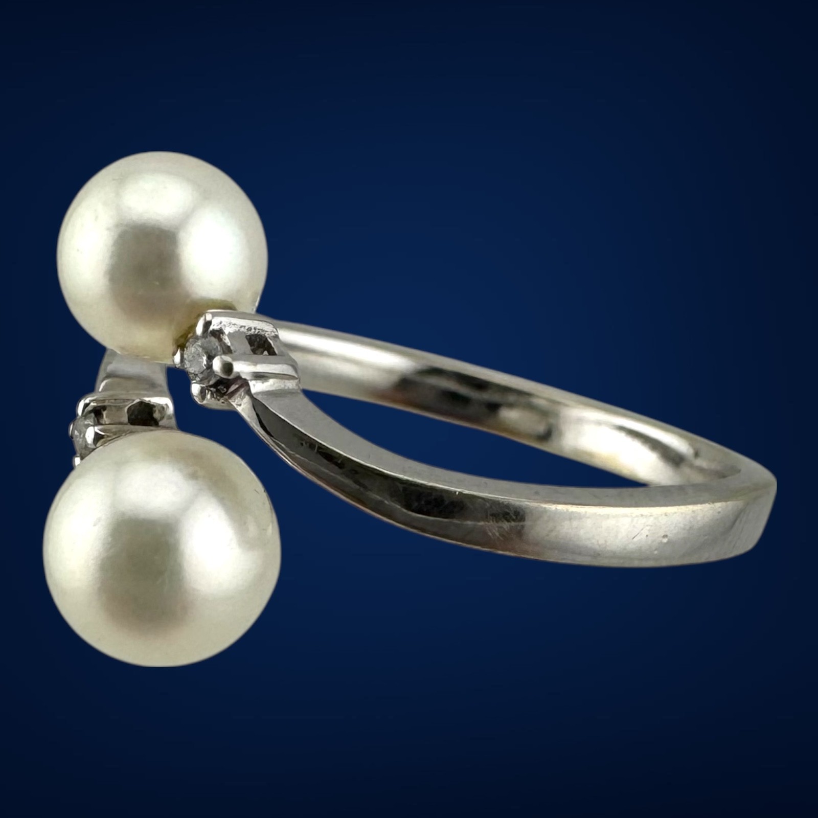 Estate 14K White Gold Pearl & Diamond Bypass Ring, Size 4.5