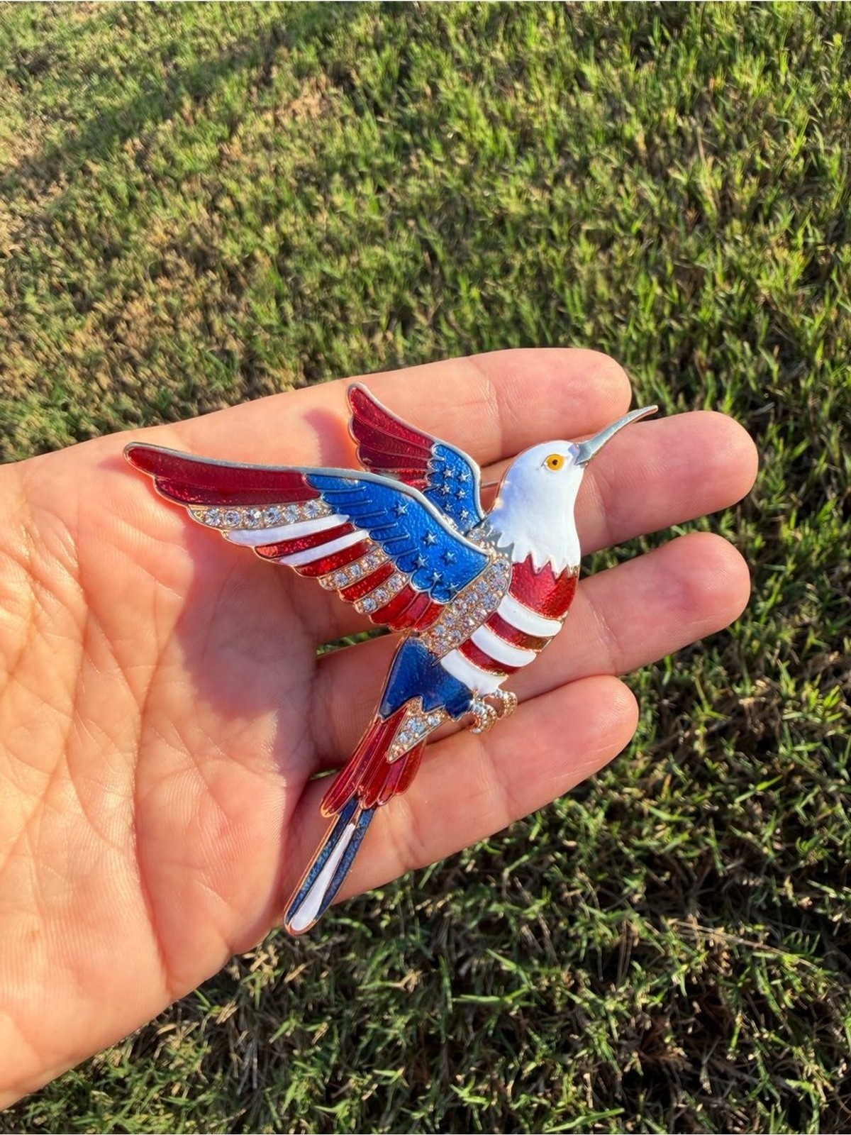 ✨ Patriotic American Bird Brooch – Stars & Stripes Enamel Pin for 4th of July