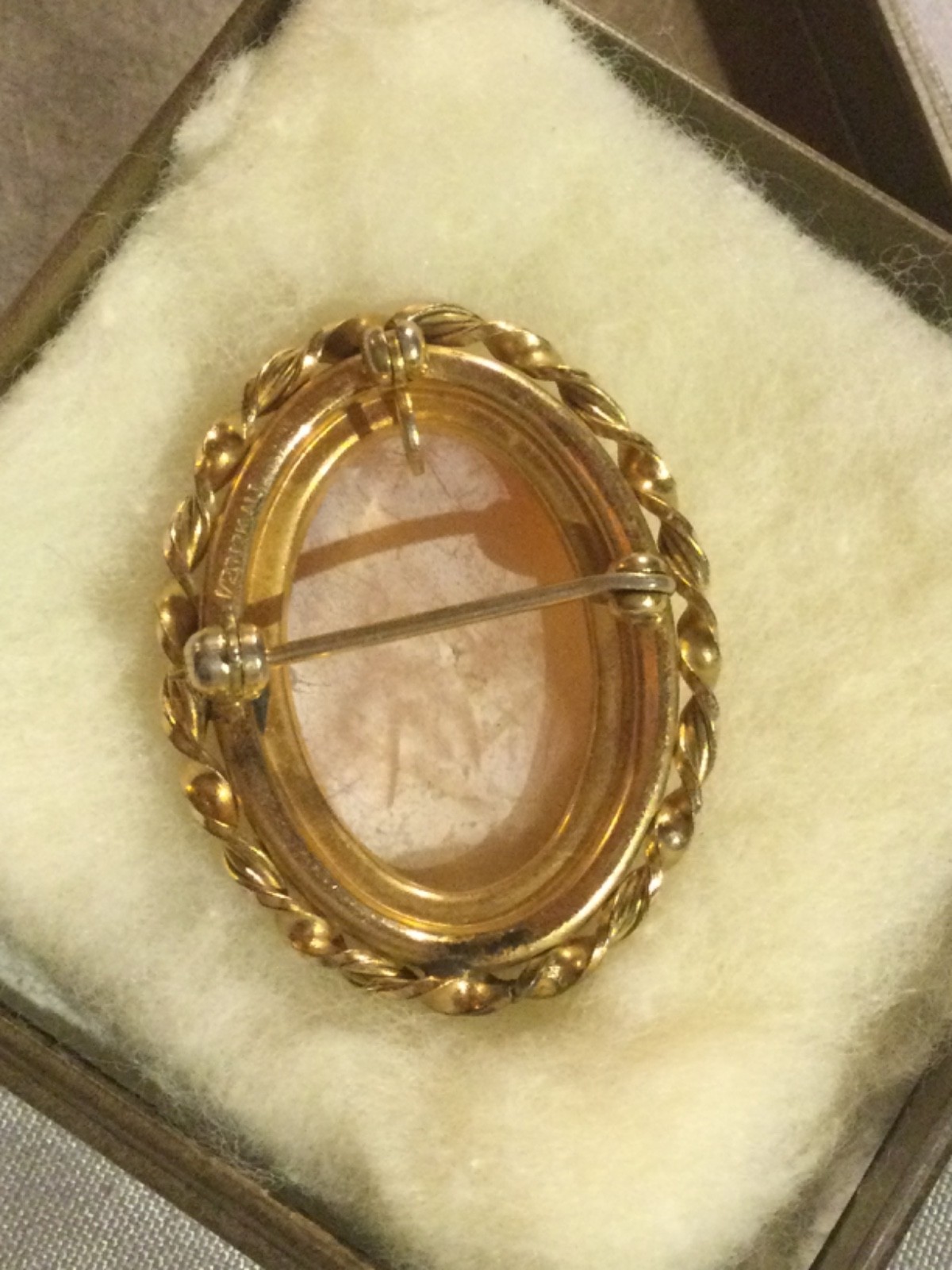 Vintage 1/20 12K Carved Shell Cameo Classic Baroque Brooch or Pendant