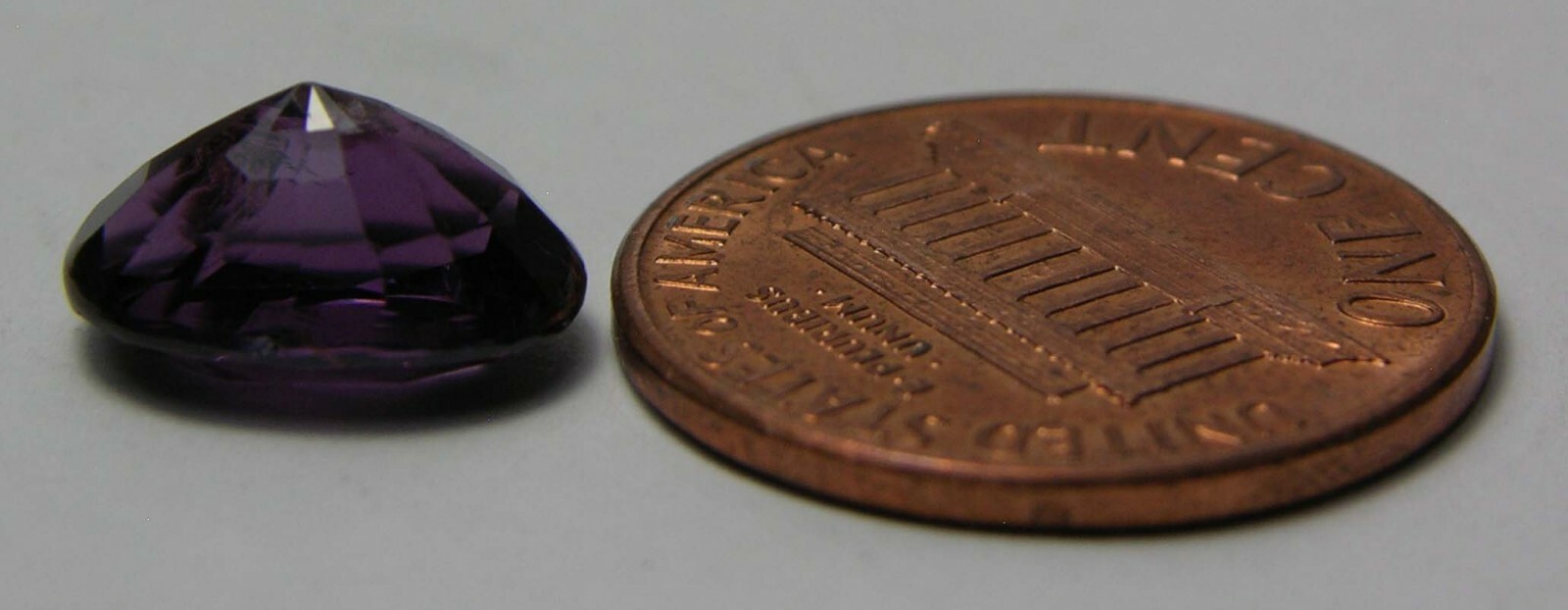 #84 4.10ct Vietnam oval 100% Natural Spinel Gemstone .80g 11.00 X 8.00 X 6.00mm
