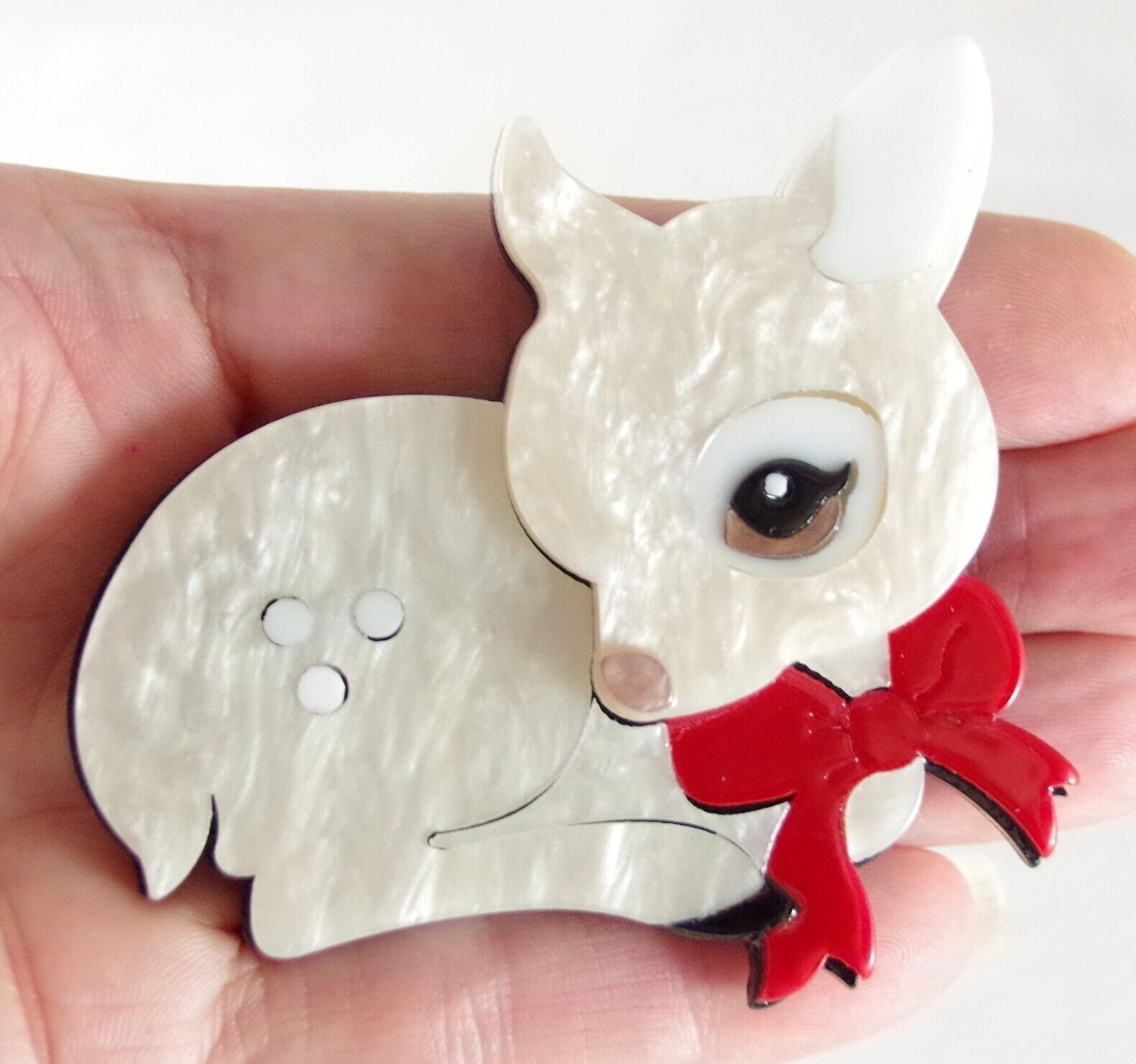 Sweeeet! 2 5/8″ NEW BABY REINDEER FAWN DEER LAYERED ACRYLIC CHRISTMAS BROOCH PIN