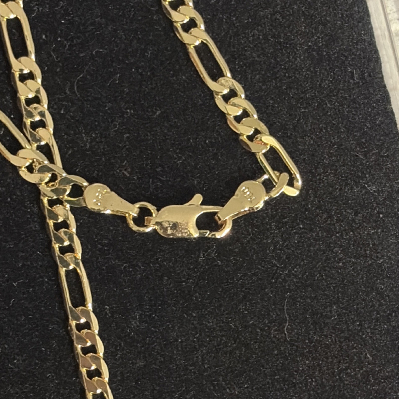 “750” (18K) Gold Italian 24” Figaro Chain Necklace – 24in – Weight 11.6g