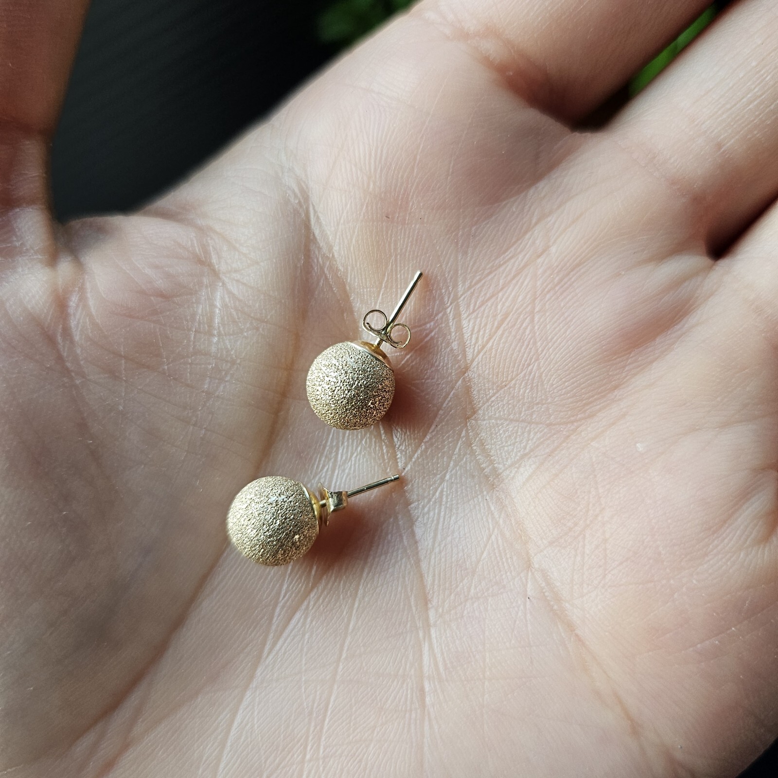 FZN 14k gold stardust sphere stud earrings 5/16″ ball diameter FUZION