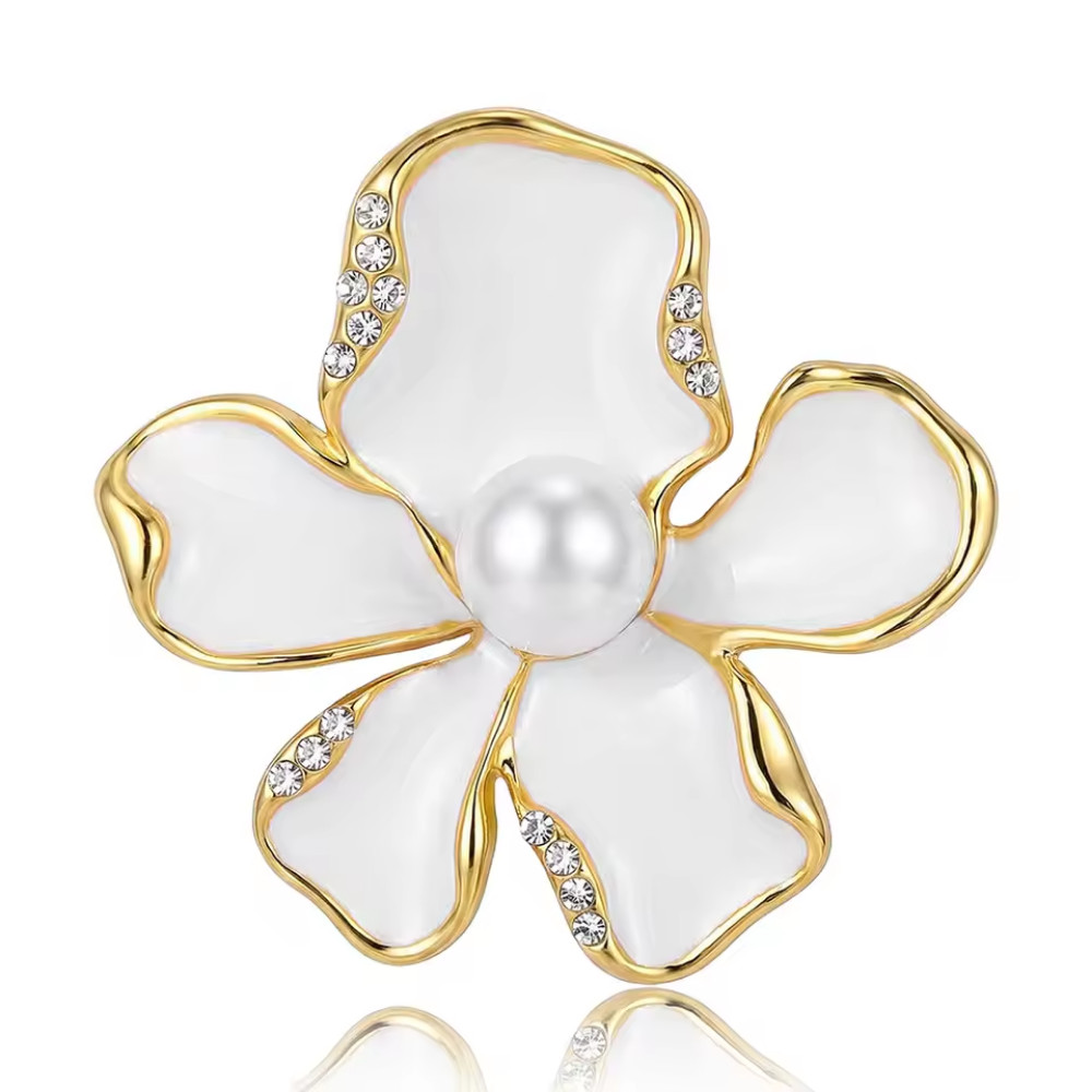 White Crystal Flower Brooch Gold Enamel Rhinestone Pearl Pin Summer Jewelry Gift