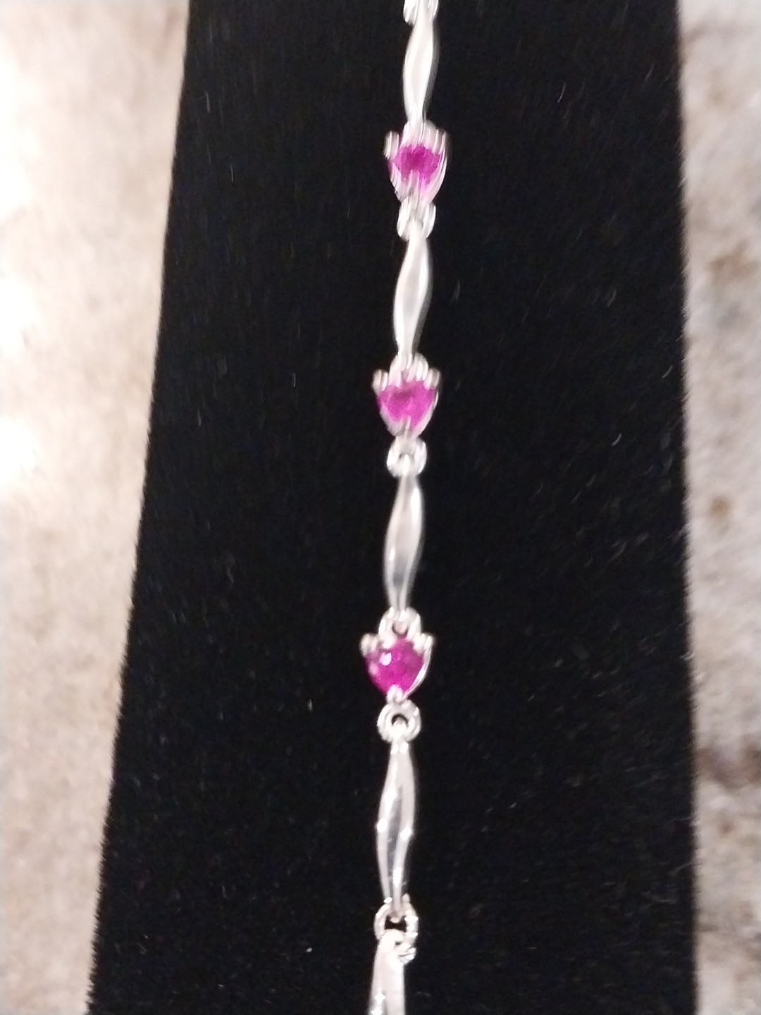 Lab Created Ruby Heart Station Bracelet in Sterling Silver (7.25 In) 1.35 ctw