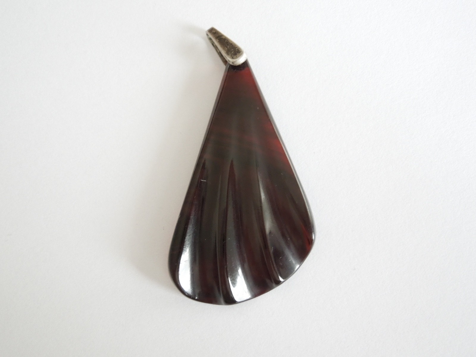 Vintage Pendant Bakelite Tested Cherry Cherry 8.3 G/6.6 X 3.3 Cm
