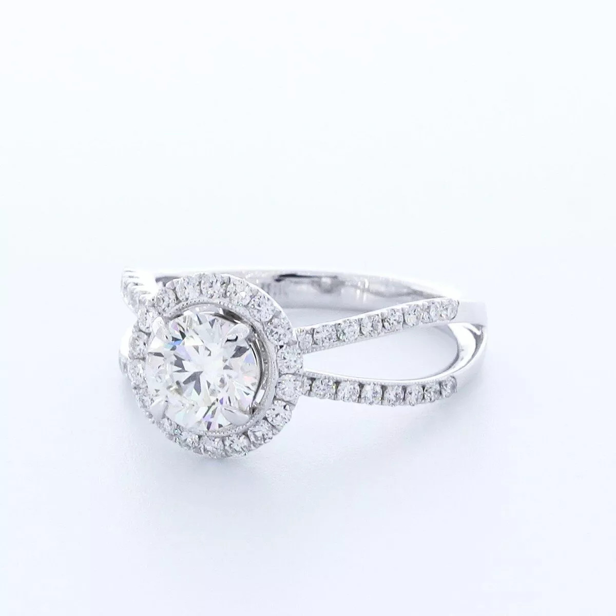 18K Gold Side Stone Engagement Ring Halo 1.95 CT Round Lab-Grown Diamond F SI1