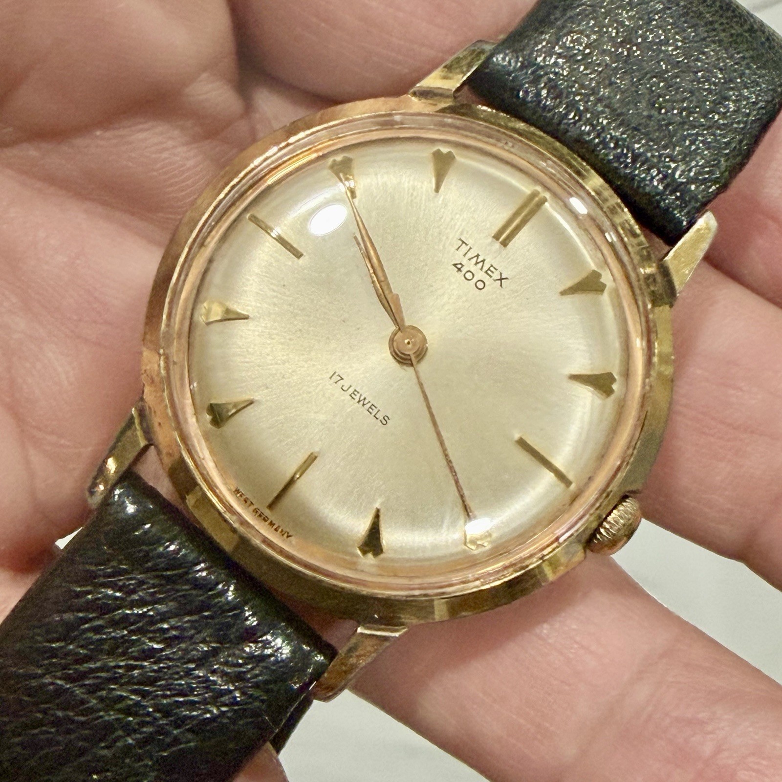 1960 Very Rare! TIMEX 400 Series Monster Gold Dial Men’s 34mm Collector’s Watch