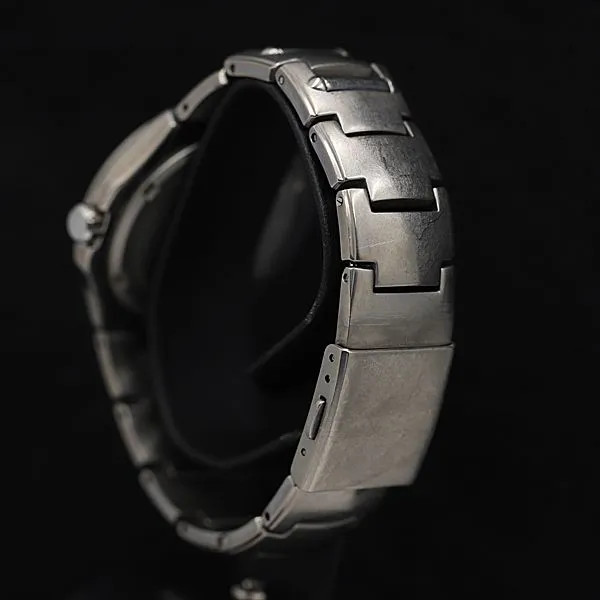 Working condition, excellent condition Seiko Alba Solar Titanium V145-0AG0 Navy