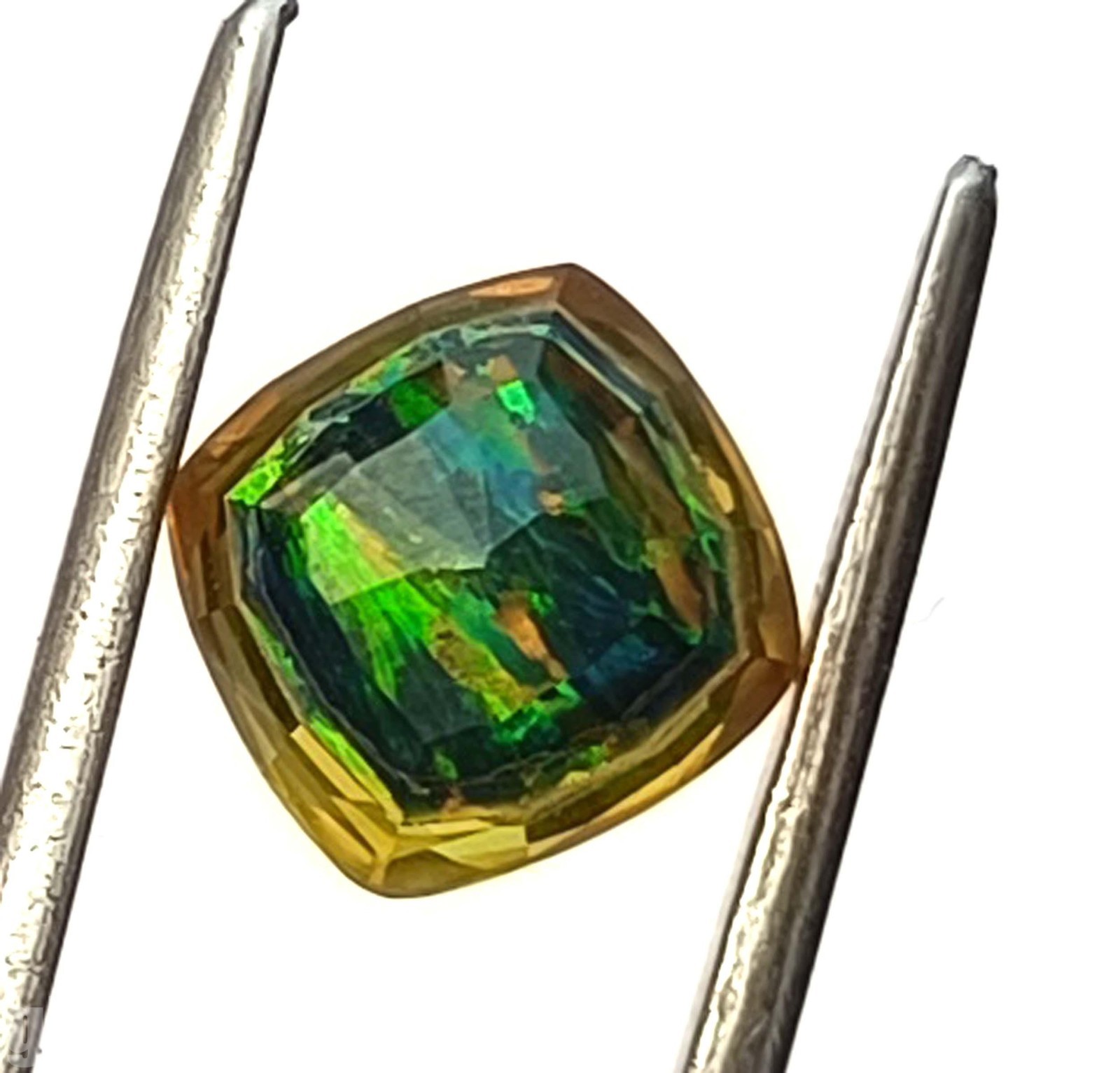 Brilliant 5.35Ct Natural Sphene Titanite Cushion Cut IGL Full Fire Gemstone 5DNC
