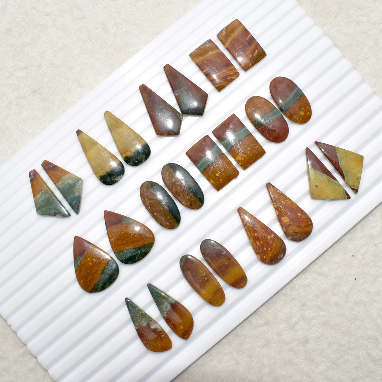 Natural Blood Stone Matching Pair Cabochon Loose Gemstone B502