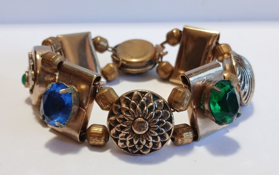 VINTAGE VICTORIAN REVIVAL FACETED MULTI COLOR STONES SHELL & LION SLIDE BRACELET