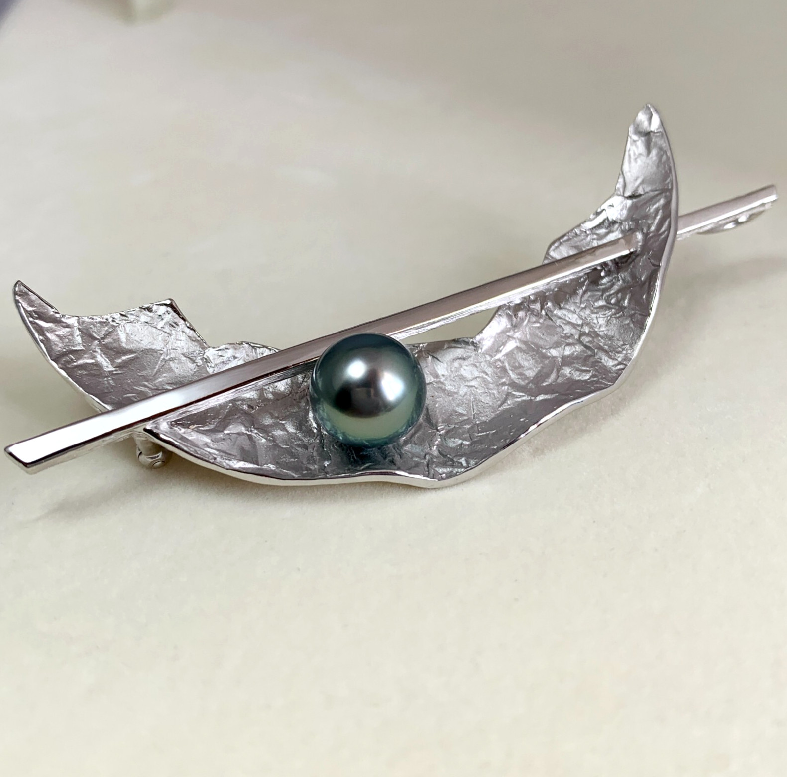 Big 9.7mm round Peacock Tahitian pearl brooch/Pendant Sterling Silver , 3×7.5cm