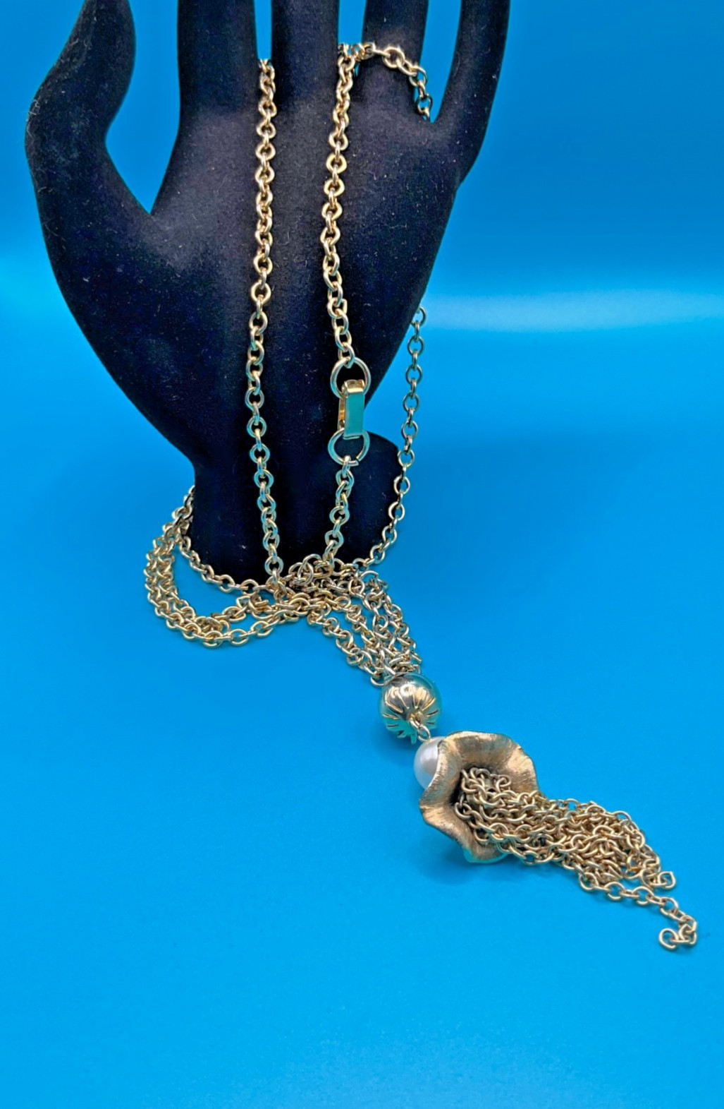 Vintage Gold Tone Tassel Pendant Necklace Faux Pearl Long Chain Statement Neckla