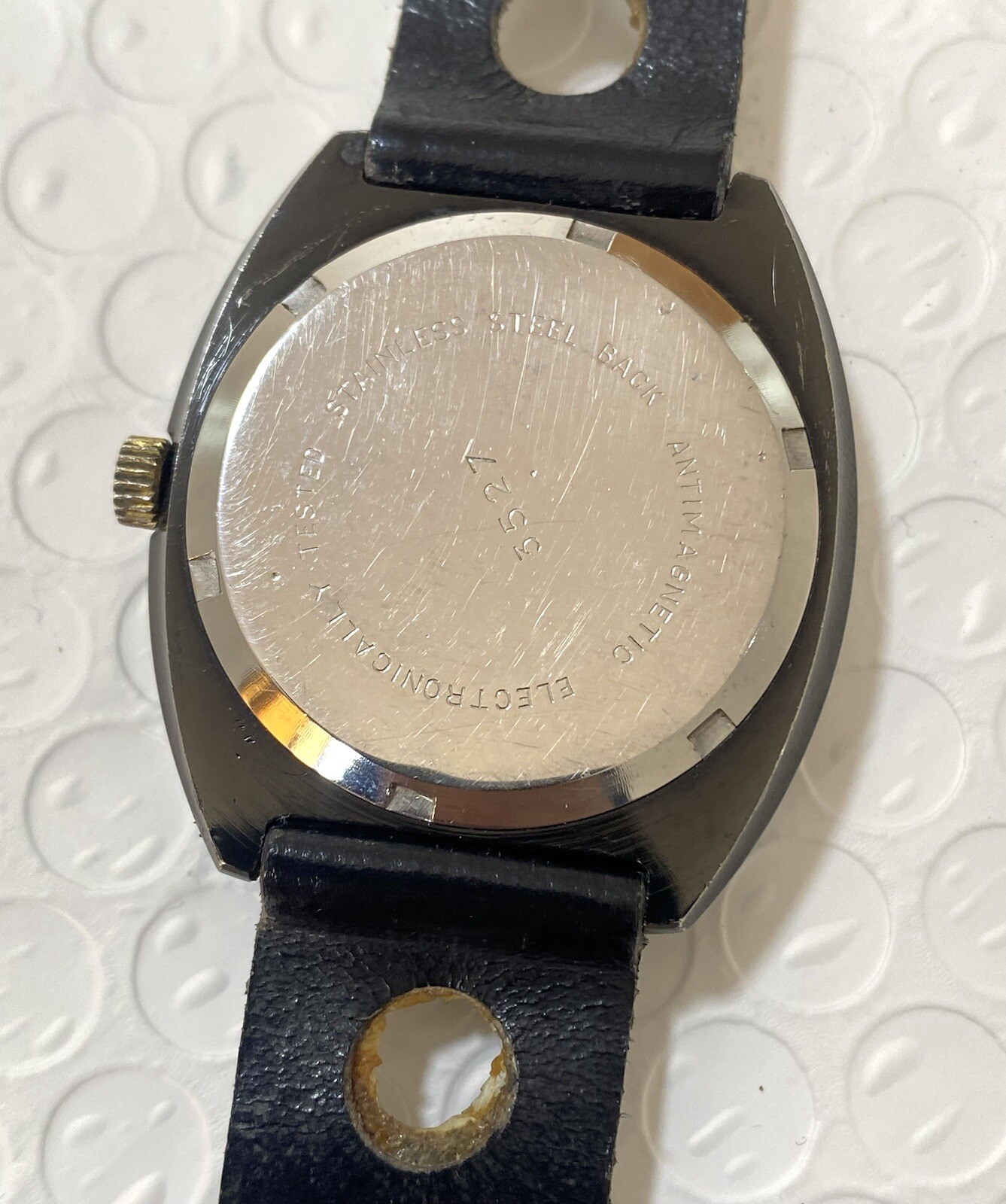 Diantus De Luxe Vintage Watch Men’s 38mm Date Swiss Made Blue Dial Very Rare