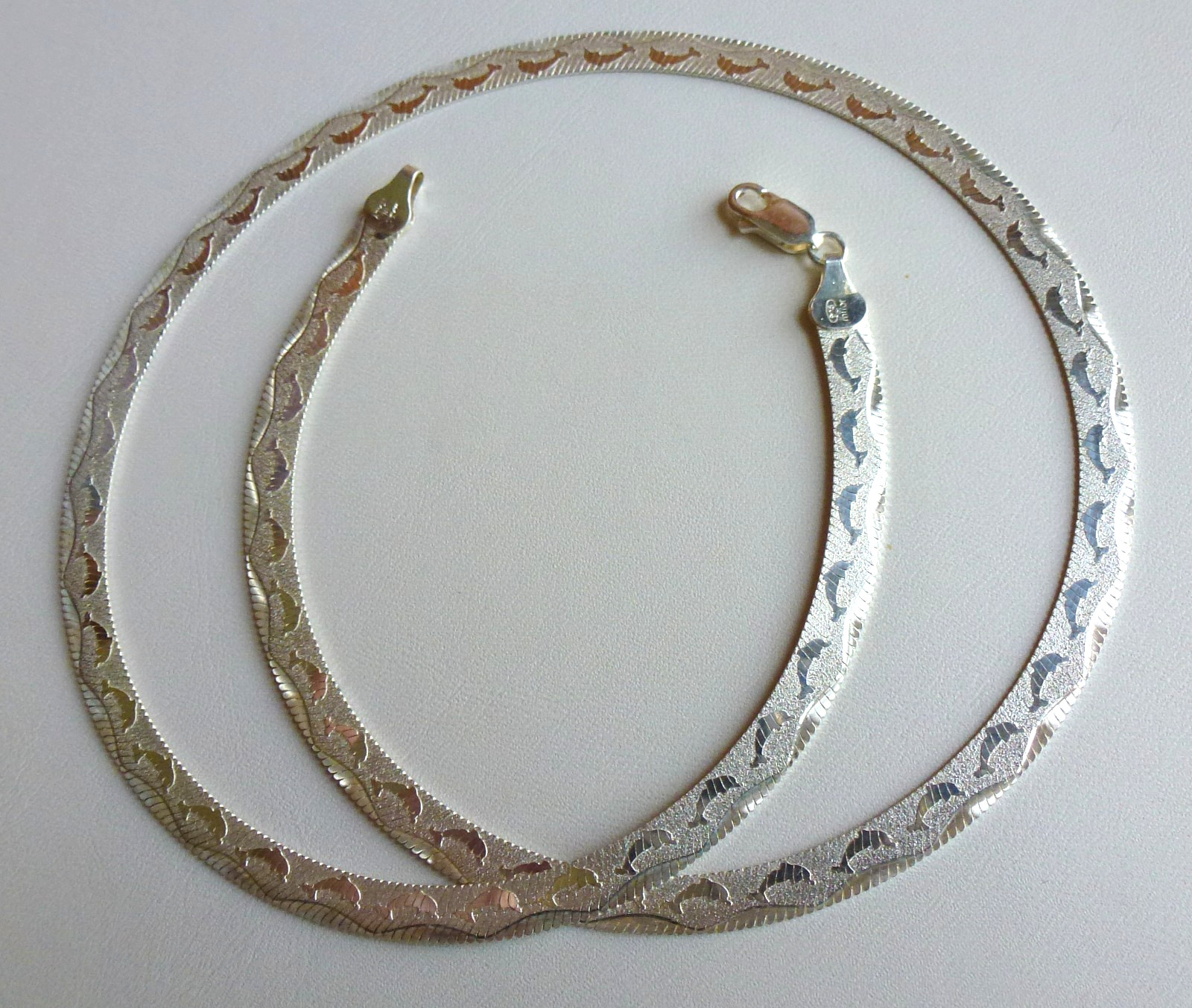 Unique Milor Italy Sterling 20″ Reversible Herringbone Dolphins & Waves Necklace