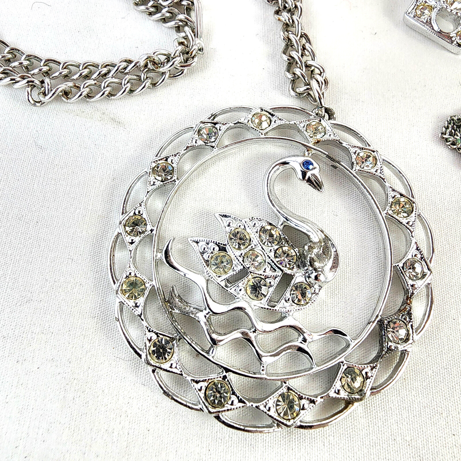 Sarah Coventry Jewelry Lot 3 Pieces 2 Necklaces 1 Earrings Vintage
