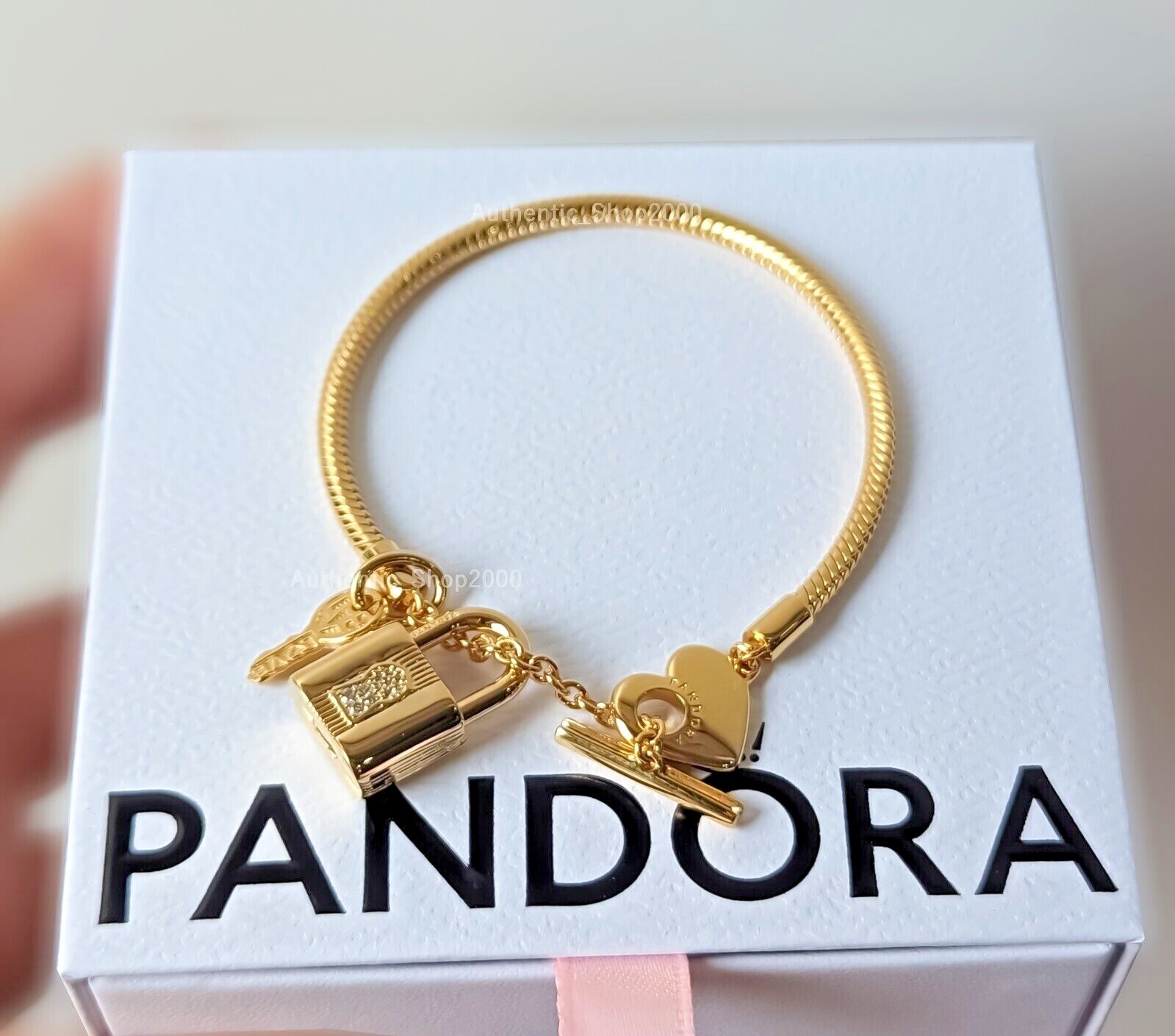 NEW 100% Authentic PANDORA Gold P Padlock and Key Dangle Charm Bracelet Gift Set