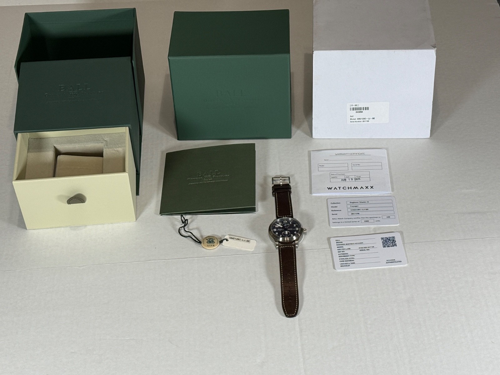 Ball Engineer Master II Voyager GM2128C-LJ-BE, Power Reserve, GMT