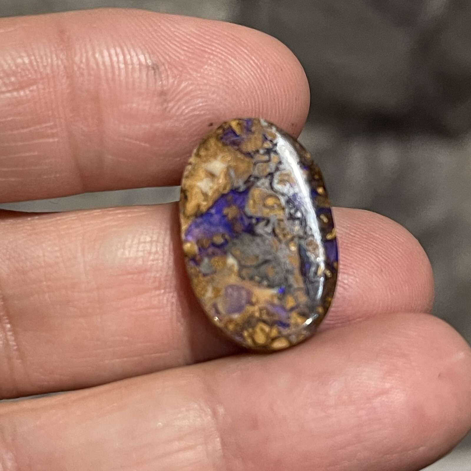10.9ct 21.5x14x4.5mm Purple Crystal Pipe Australian Boulder Opal Cabochon Gem