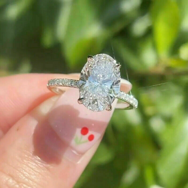 2.56 TCW Oval Cut VVS1 Moissanite Fine Engagement Ring In 14k White Gold Plated