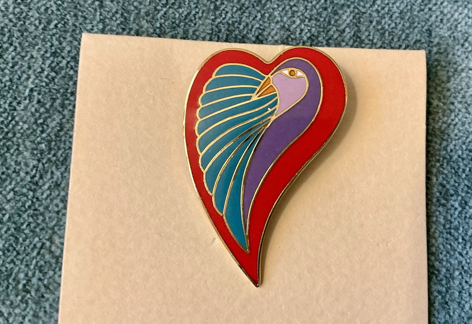 Laurel Burch Dove On Heart Pin, Ceramic & Enamel, NEW, Never Worn, Vintage