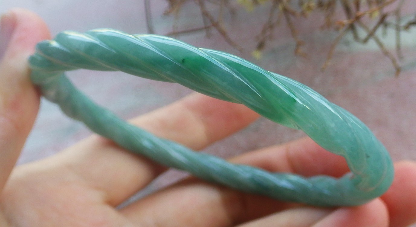 Video Certified Green 100% A JADE Jadeite Knotted Bangle Bracelet 61mm 手镯 705277