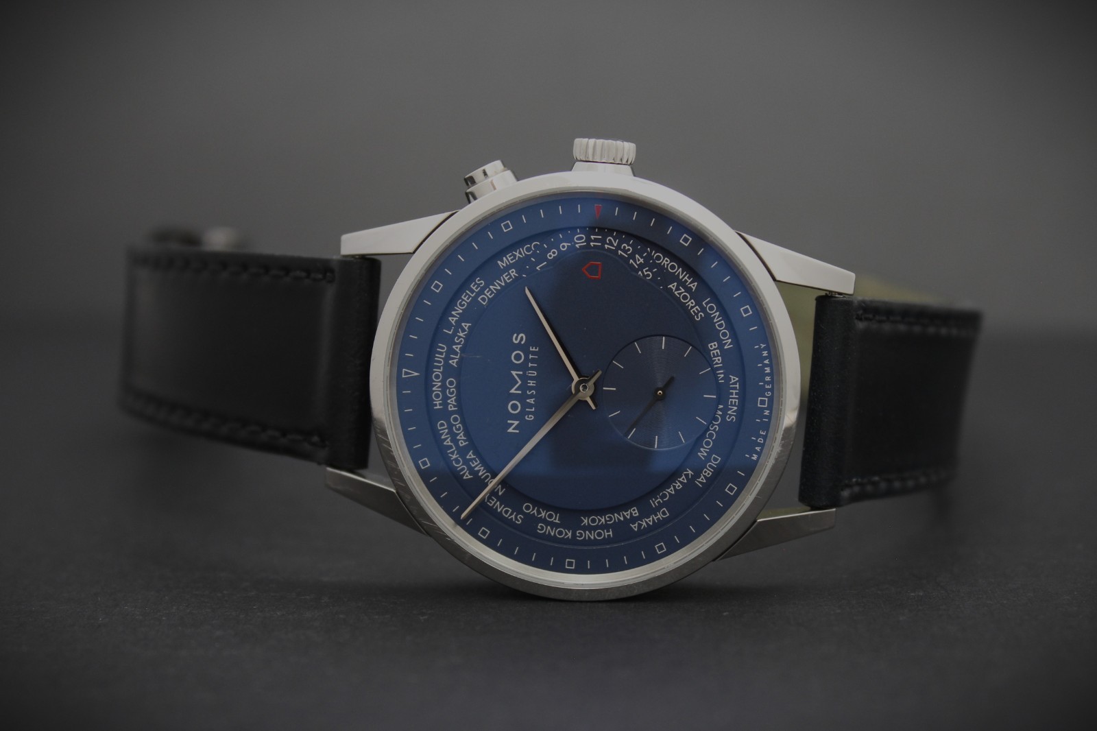 NOMOS Zürich Weltzeit Worldtimer 807 Steel 2019 Full Set B&P 6-Month Warranty