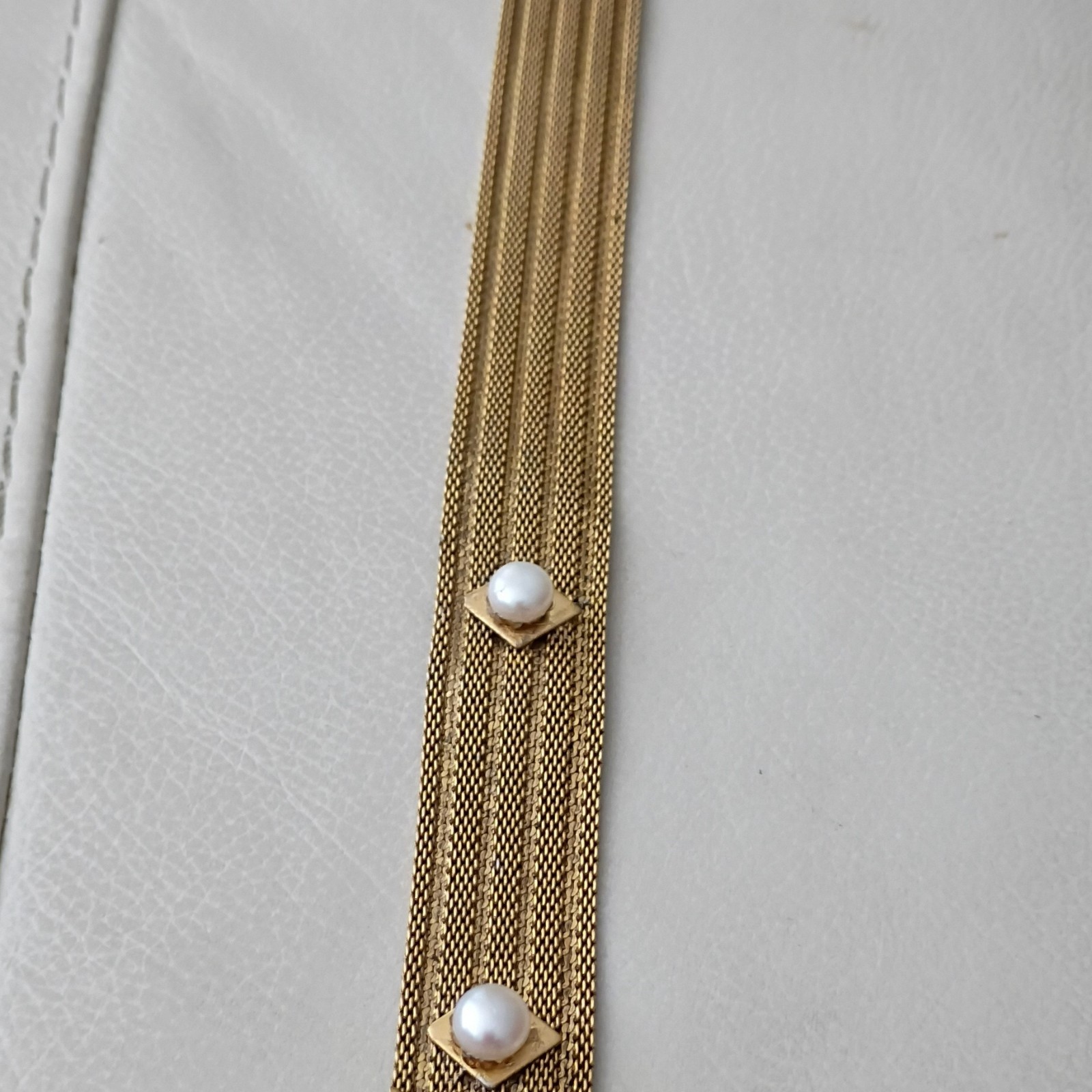 Gold Tone Mesh Cuff Bracelet Faux White Round Pearls Bead Cluster Dangle Charm