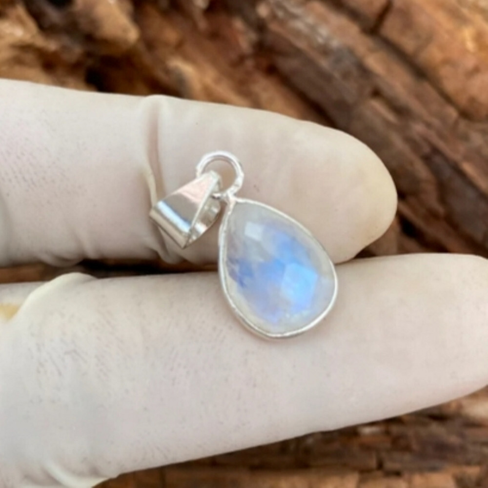 Moonstone Gemstone 925 Sterling Silver Handmade Jewelry Pandant Women Gift E-543