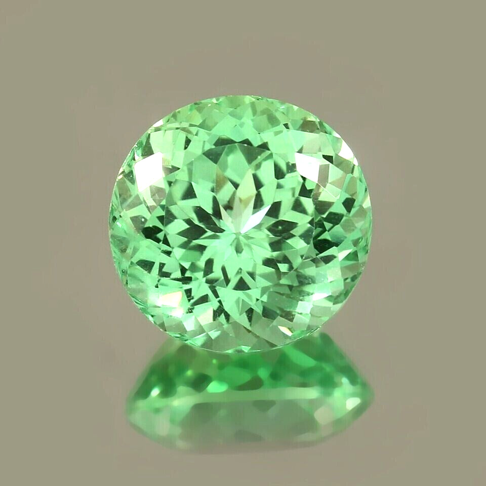 Natural Flawless Ceylon FL Green Parti Sapphire 22 Ct Round Cut Loose Gemstone