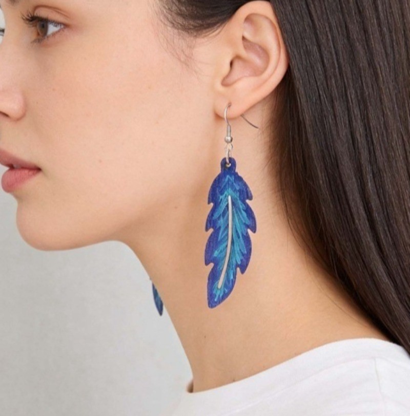 Bohemian Blue Wooden Feather Shape Eardrop Women’s Retro Pendant Earrings New