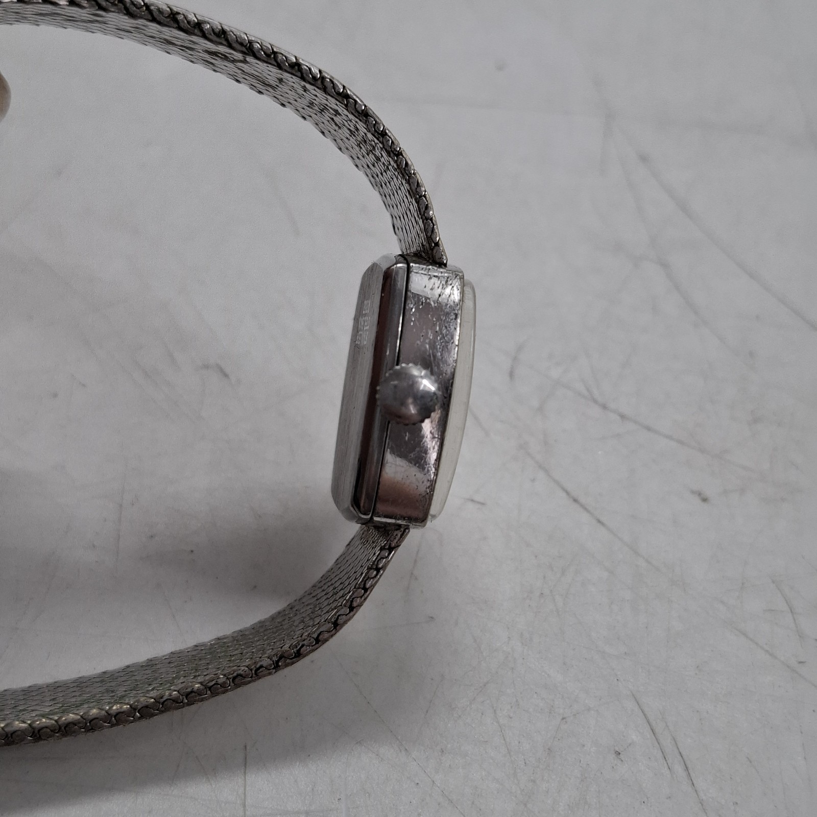 Bulova Ladies Watch Silver Tone Mesh Bracelet Strap Retro Dress Watch Vintage