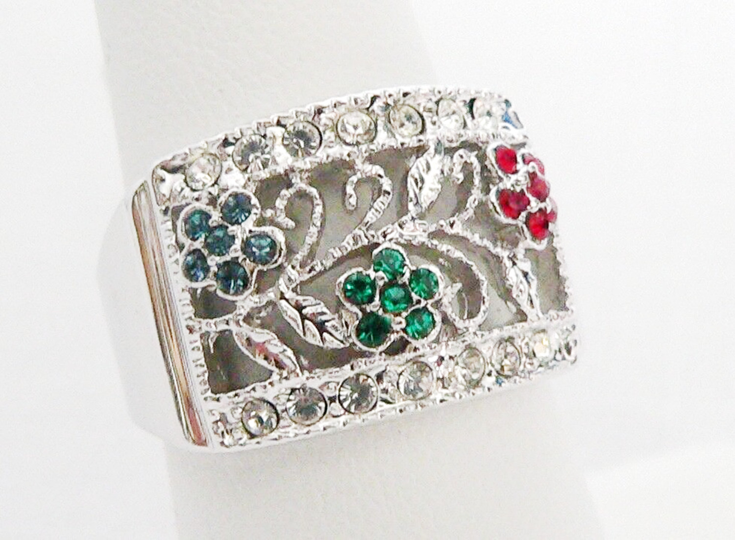 Park Lane FLORAL RING – Rhodium Silver W/ Swarovski Crystals – SIZE 6 Pretty!