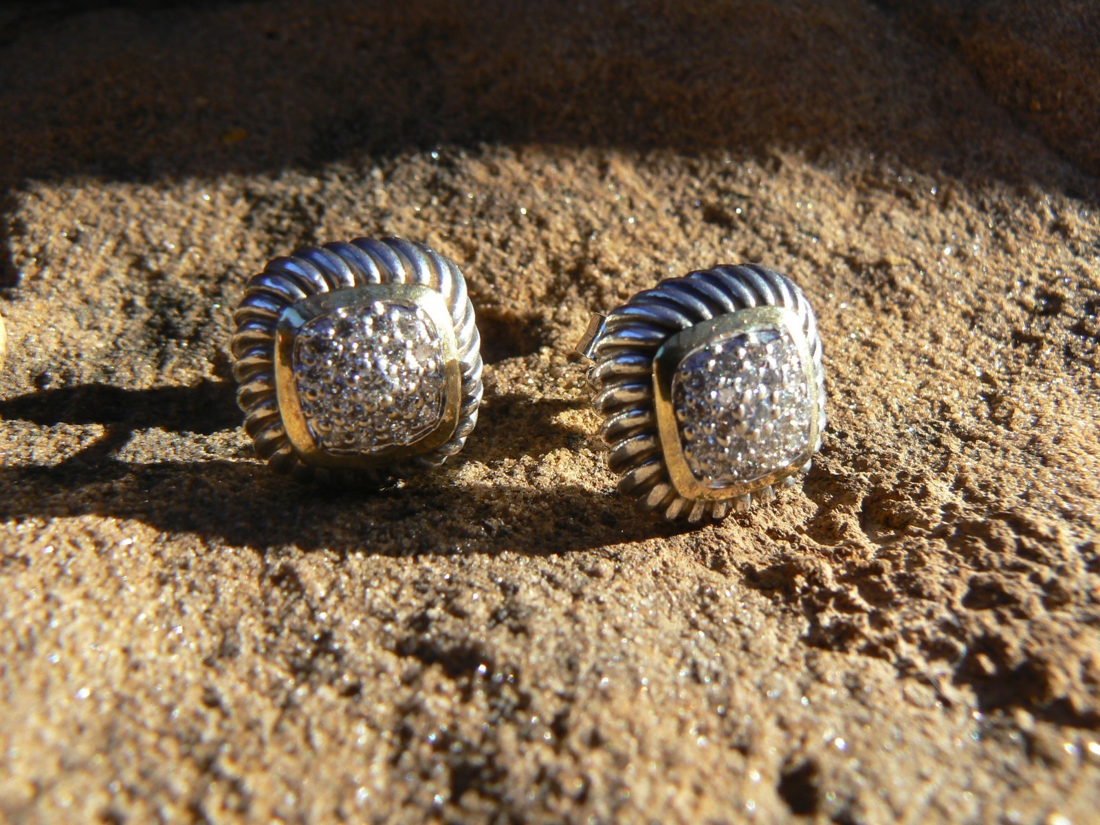 Gorgeous David Yurman Diamond 18kt Gold .925 Earrings 7.71g
