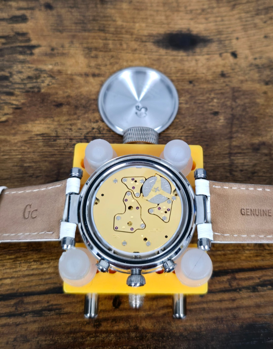 GUESS COLLECTION GC35000 SWISS MADE 13 Jewels Quartz Chronograph Watch – WORKS!
