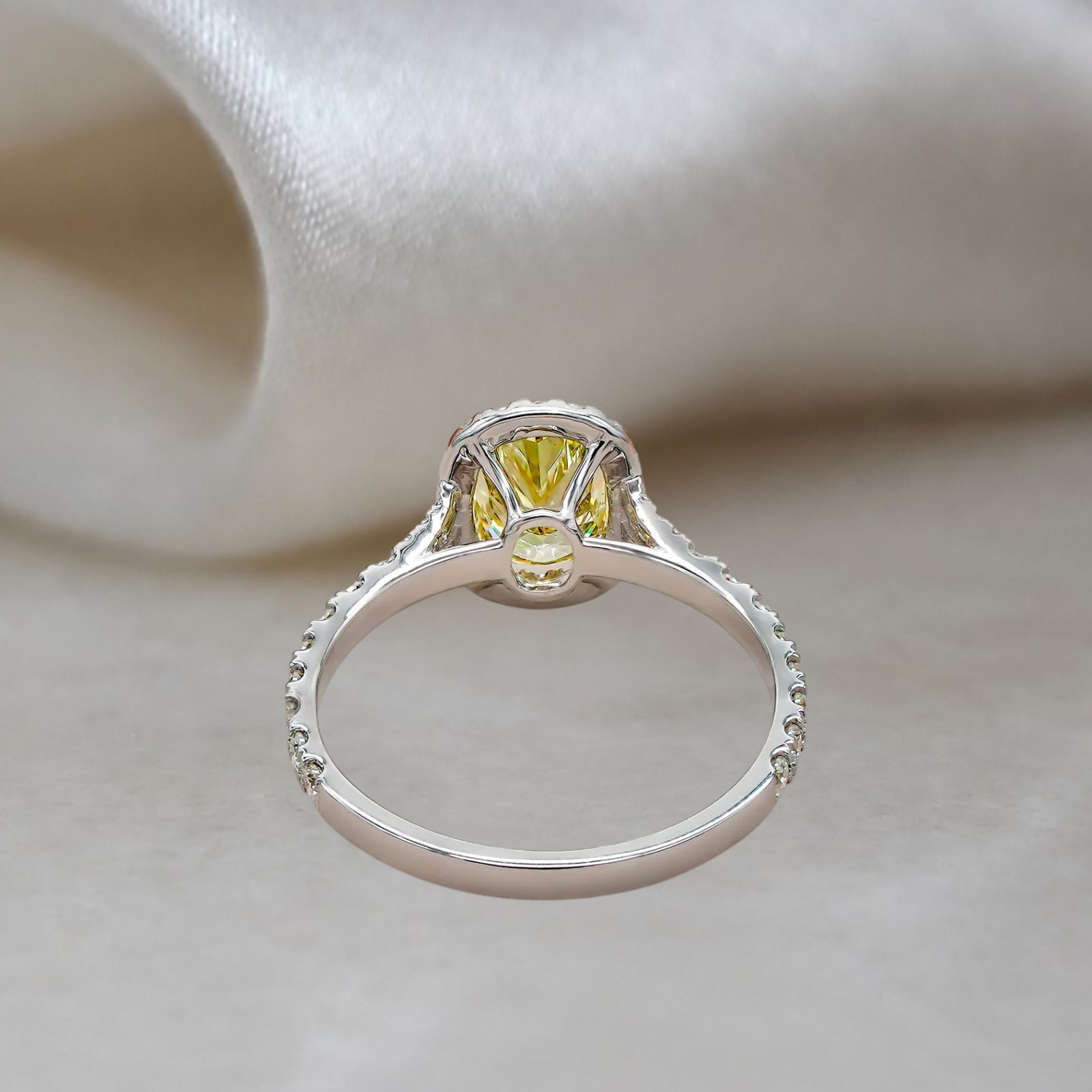 950 Platinum Lab Grown 2.00 Ct Cushion Cut Fancy Intense Yellow Diamond Ring IGI