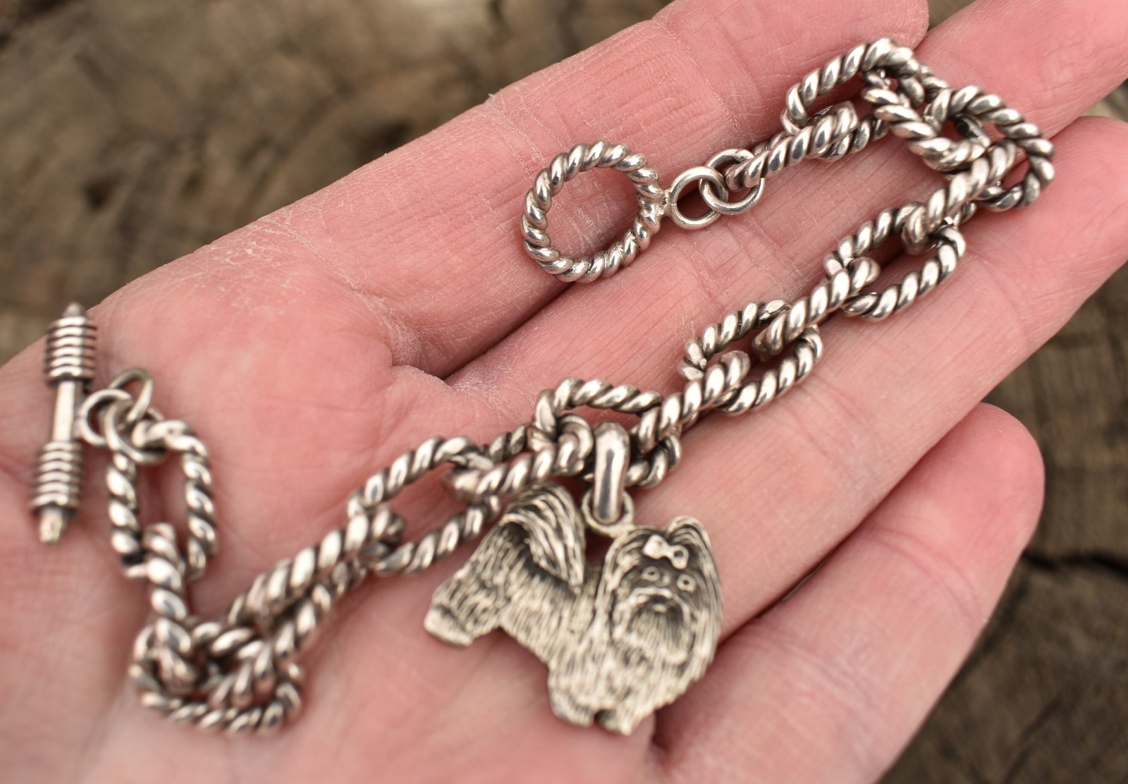 FineARF STERLING SILVER DOG CHARM BRACELET TWITED LINK WITH TOGGLE 925