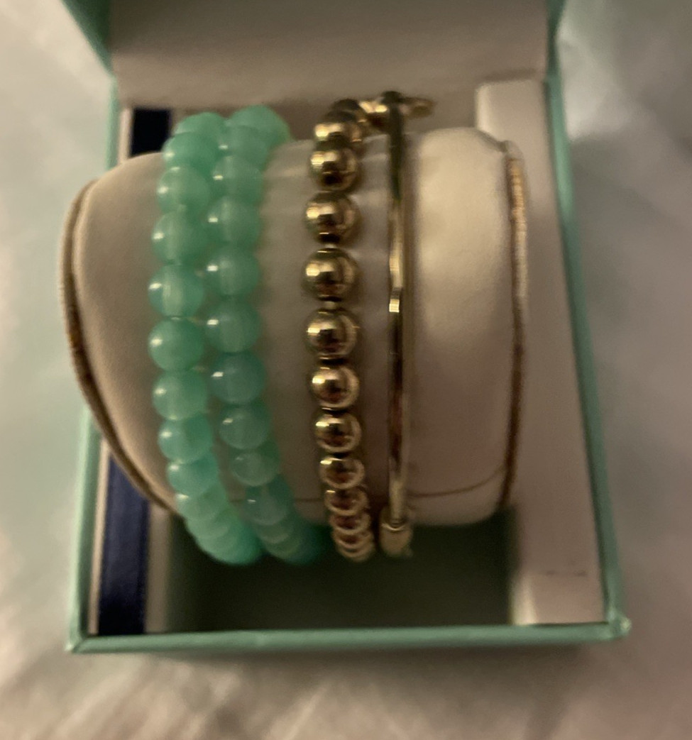 Lovita Live. Love. Inspire. 4 Piece Stretch Bracelet Set